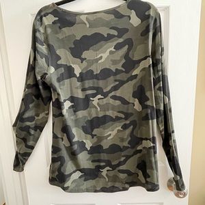 NWOT came active long sleeved tee